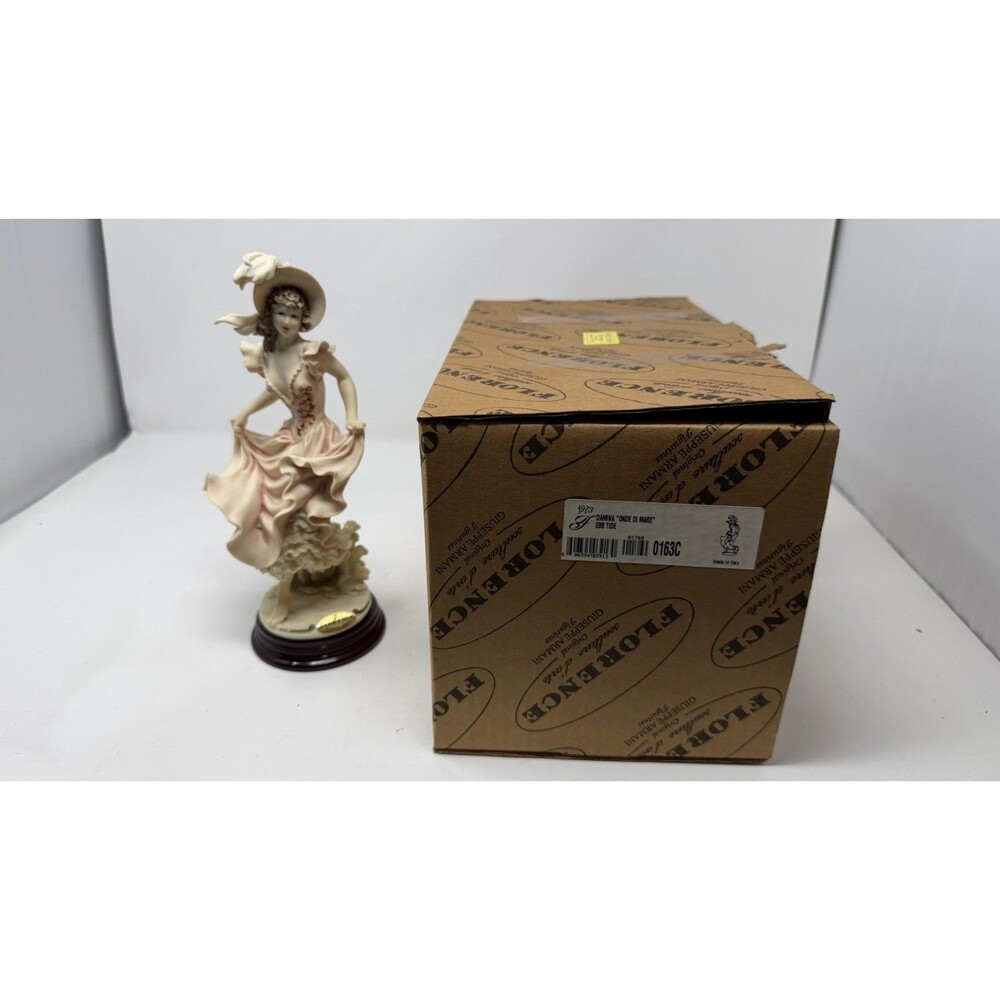 Florence Giuseppe Armani Figurine. Ebb Tide Figurine #0163C. Made In Italy